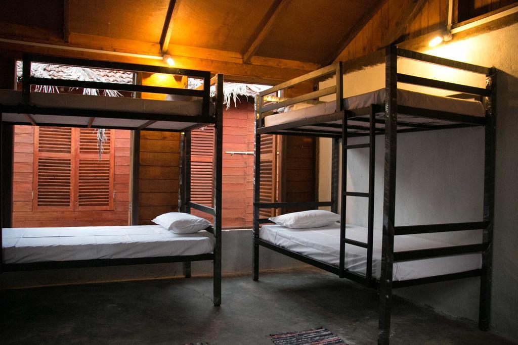 أنجونا Wonderland Hostel الغرفة الصورة