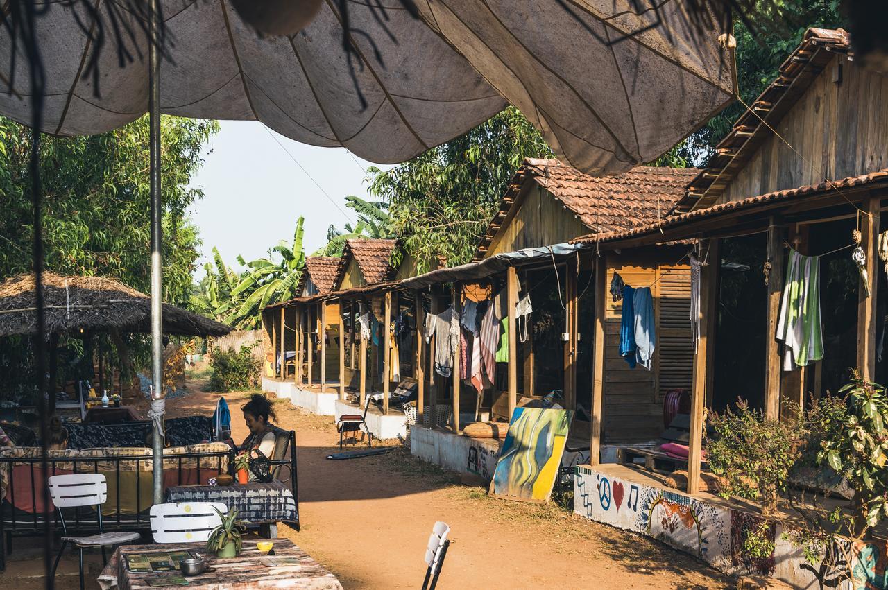 أنجونا Wonderland Hostel المظهر الخارجي الصورة