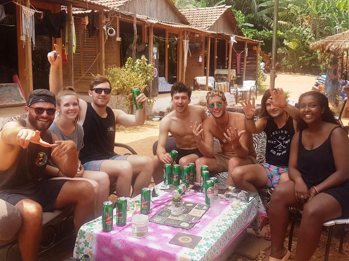أنجونا Wonderland Hostel المظهر الخارجي الصورة